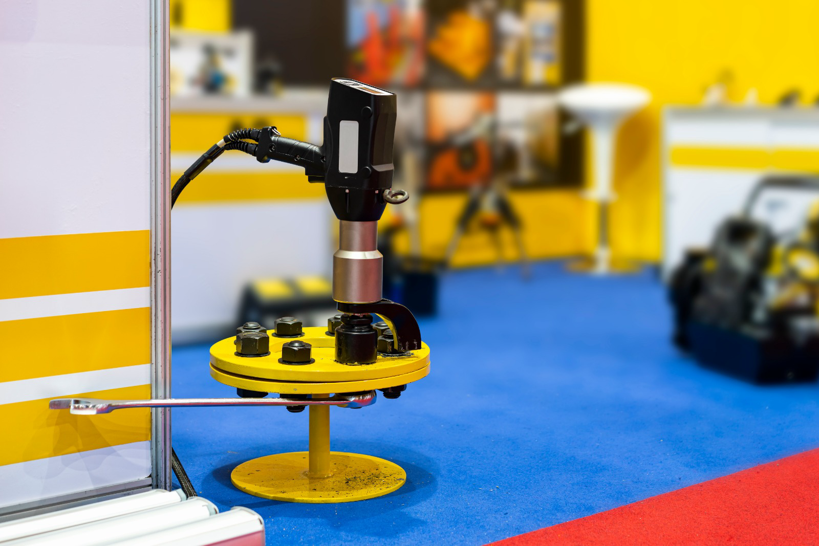 Flange Spreading and Pulling