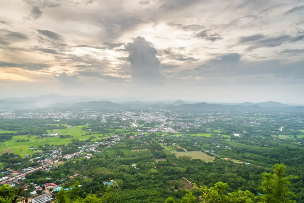 best places to visit near guruvayur